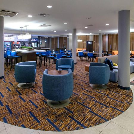 Courtyard By Marriott Albany Hotell Exteriör bild